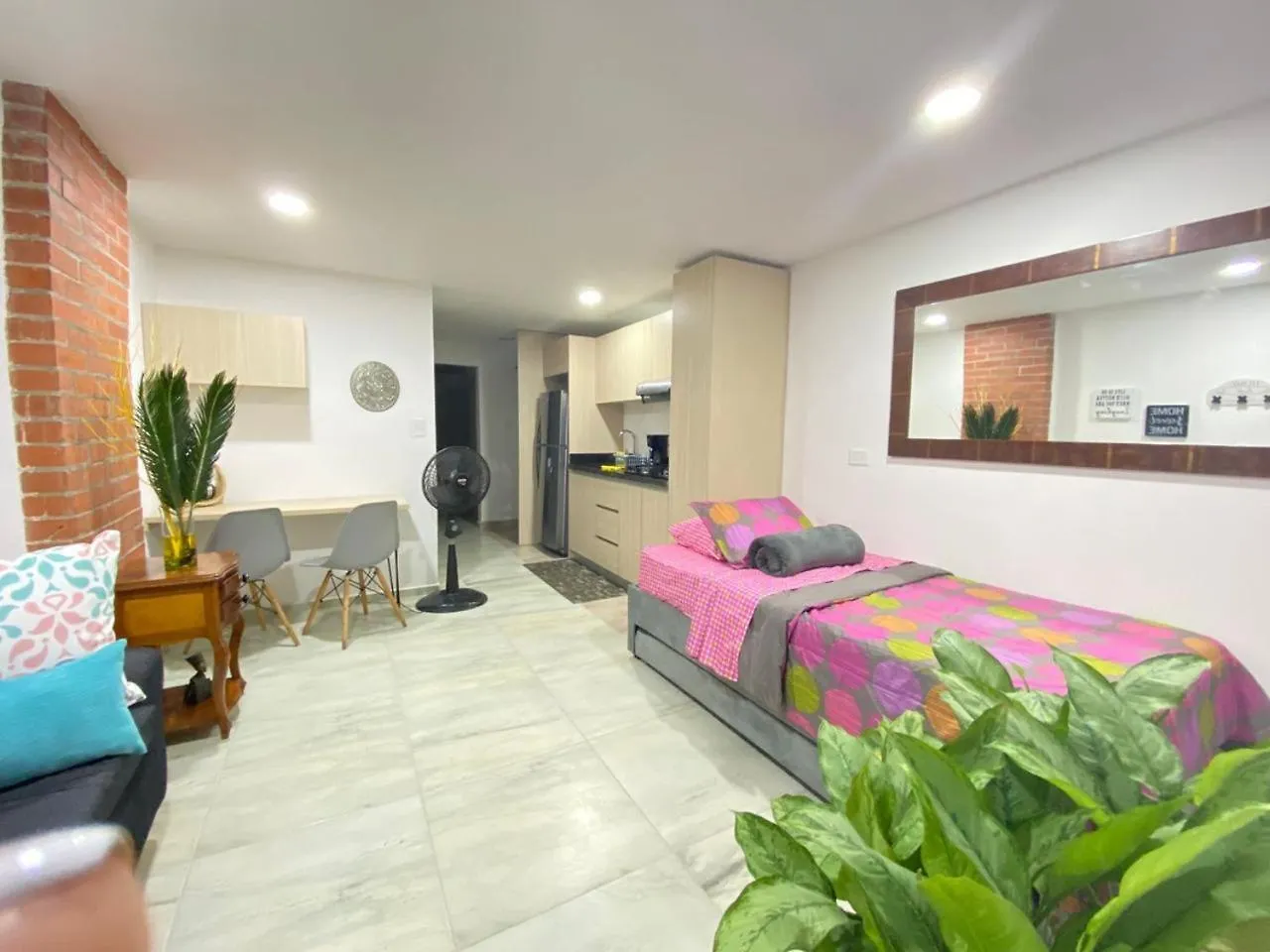Aparta Estudio Moderno Y Acogedor En El Norte Кали Апартаменты