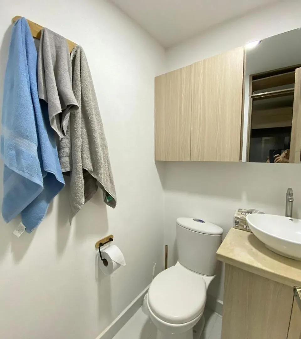 Aparta Estudio Moderno Y Acogedor En El Norte Кали Колумбия