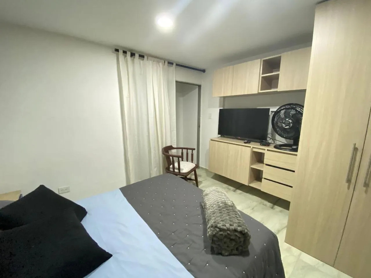 Aparta Estudio Moderno Y Acogedor En El Norte Кали