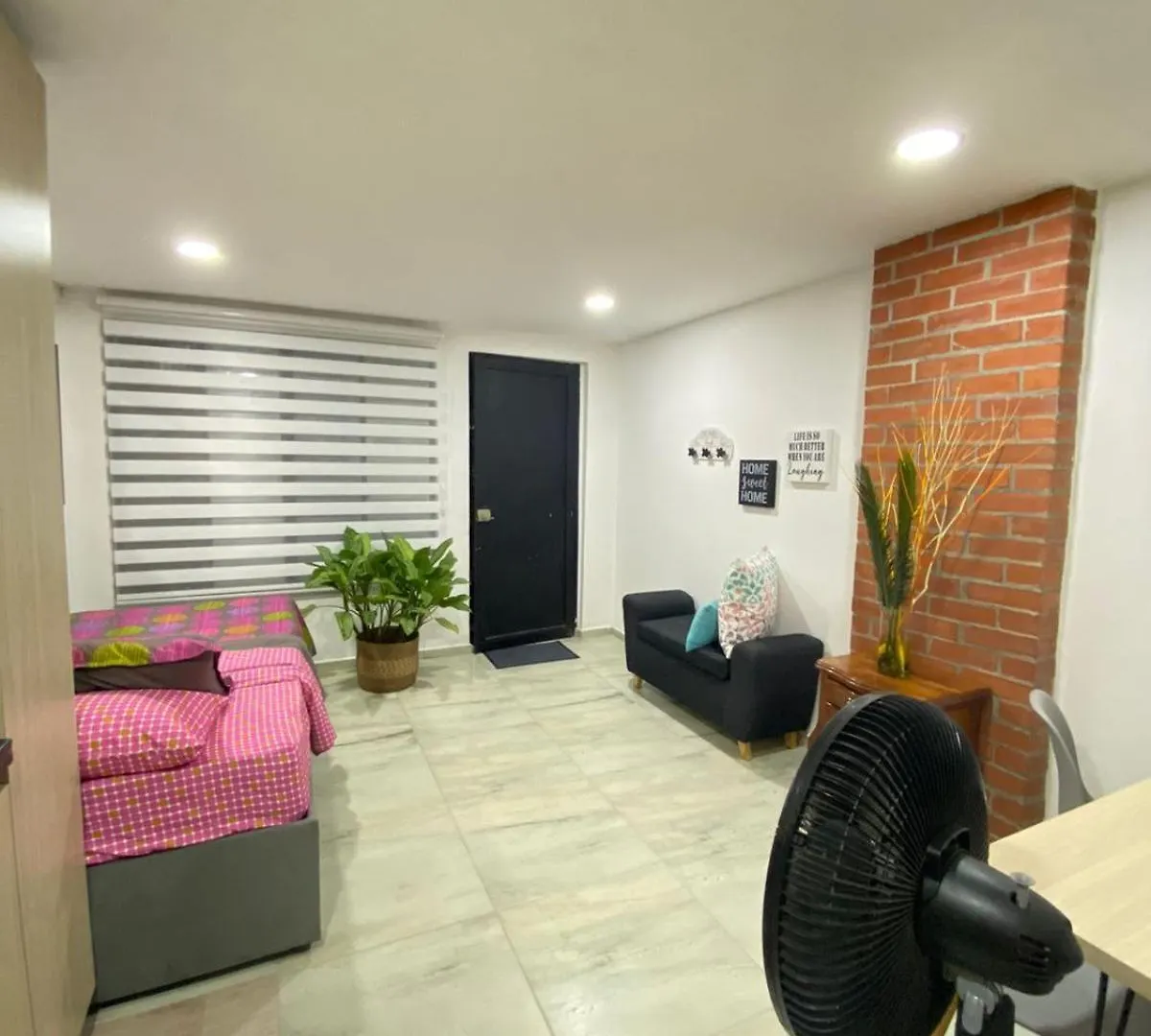 Апартаменты Aparta Estudio Moderno Y Acogedor En El Norte Кали